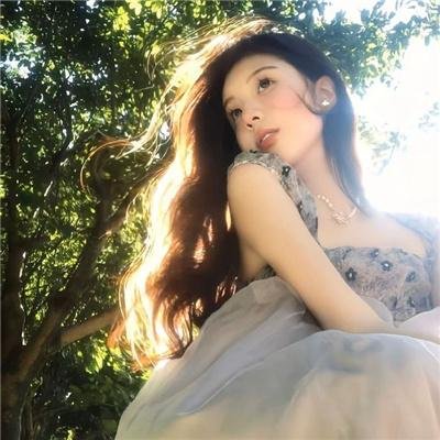 尤物倾城 海报